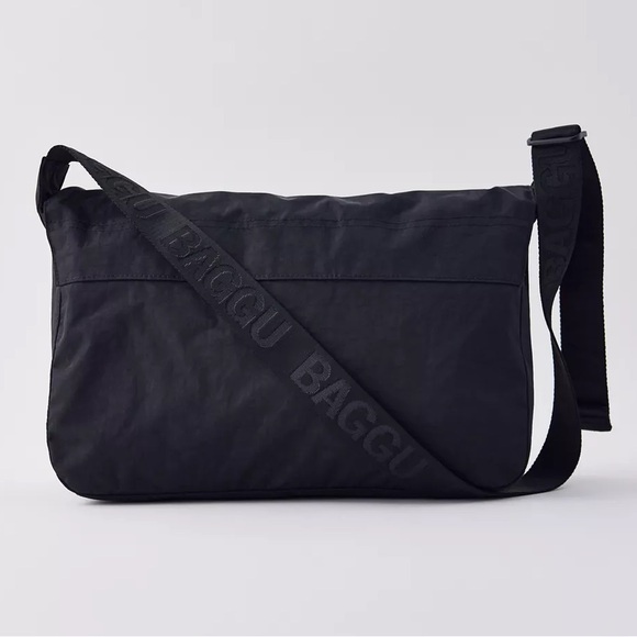 BAGGU Messenger Bag - Picture 3 of 5